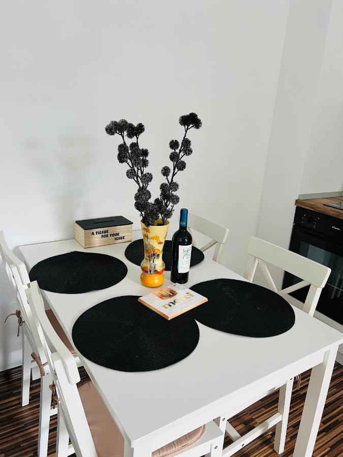 Apartament In Regim Hotelier King Медиаш Экстерьер фото